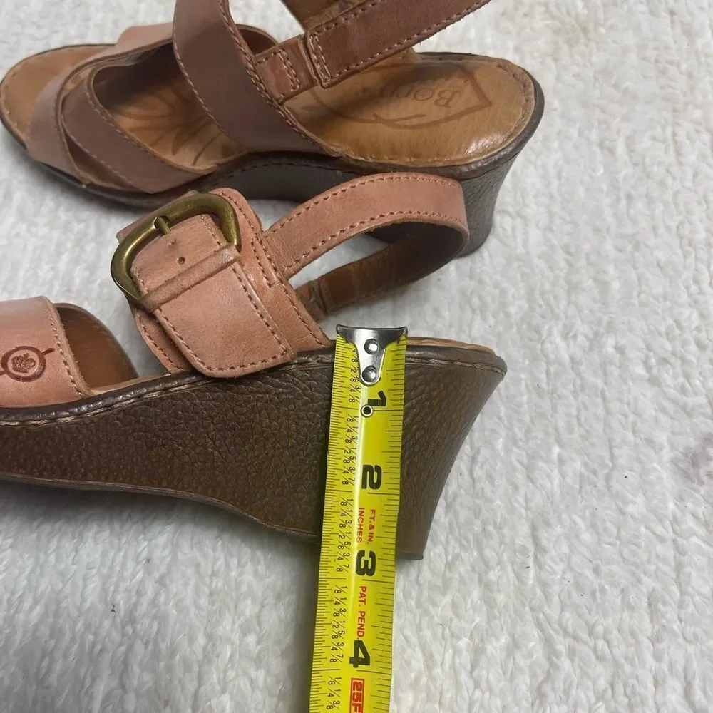 Born leather Tan straps sling back Wedge Sandals SZ10M